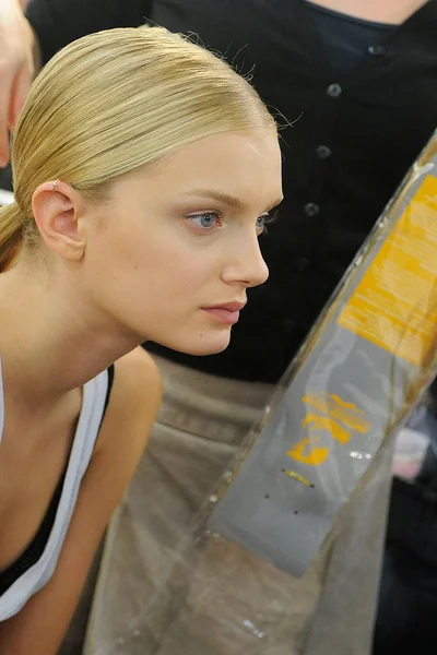 Look 11